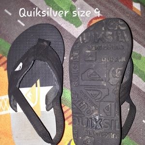 Boys flip flops